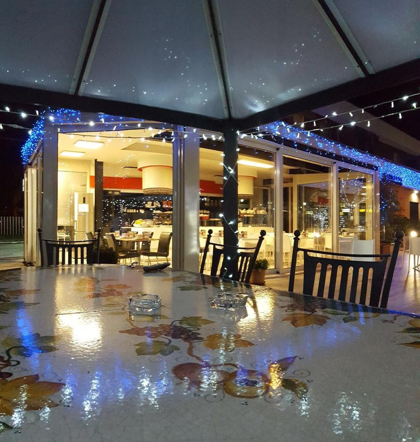 Hotel Elys Pieve Emanuele Exterior foto